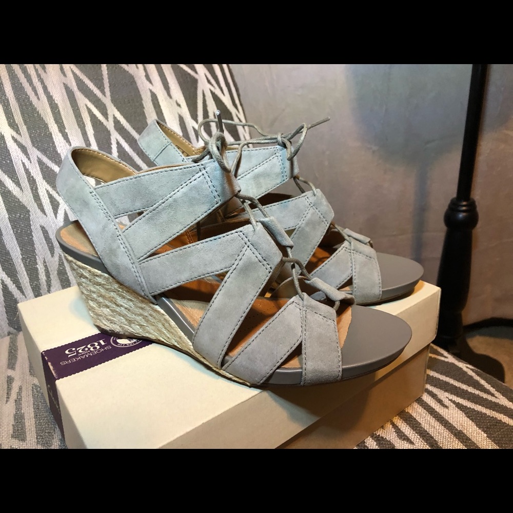 Clark’s Artisan Acina Chester Wedge - Sage Suede